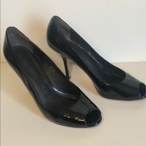 Used Vera Wang black peep toe pumps